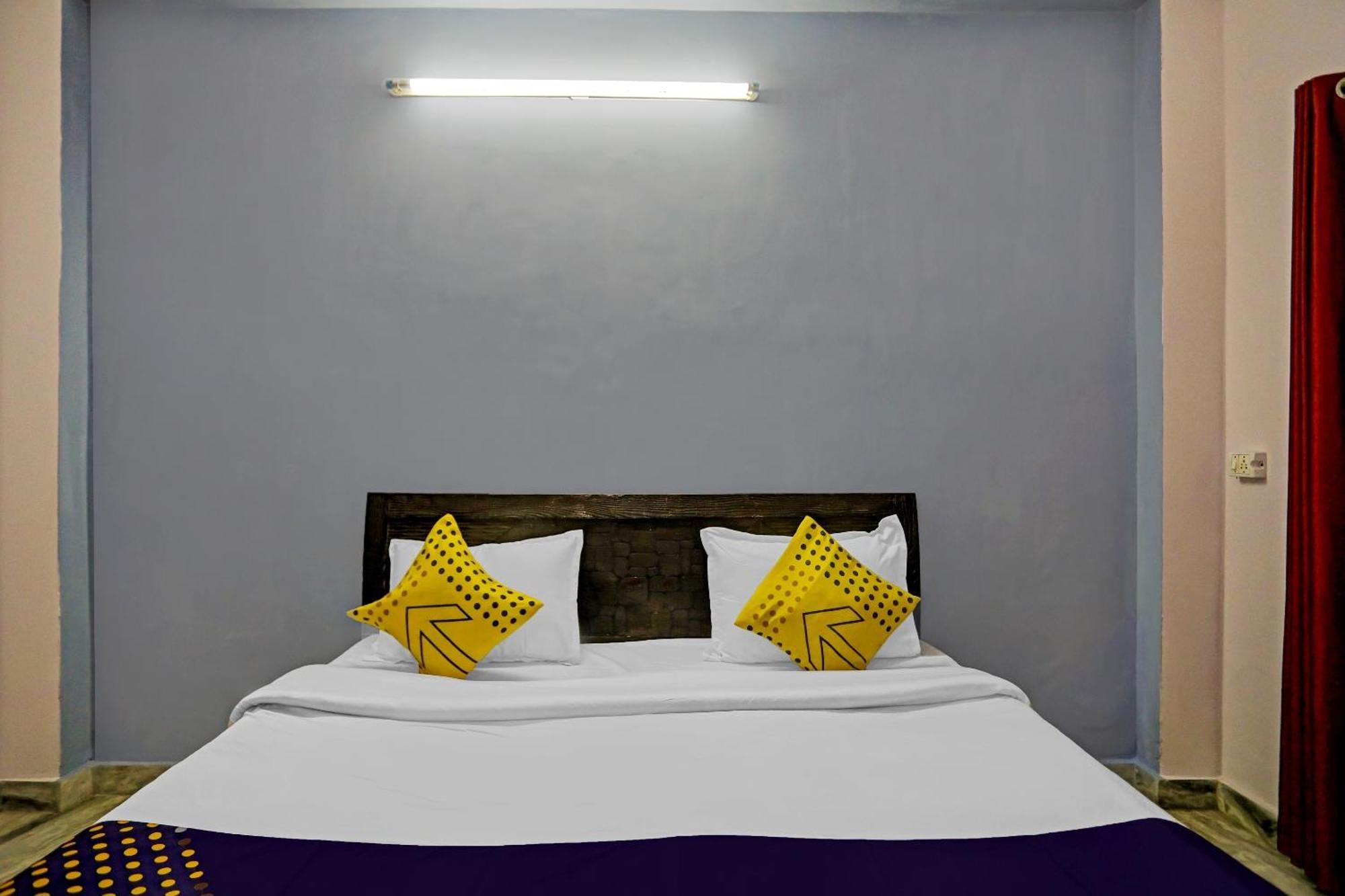 Spot On Raj Hotel Vip Near Worlds Of Wonder Kālkāji Devi 외부 사진